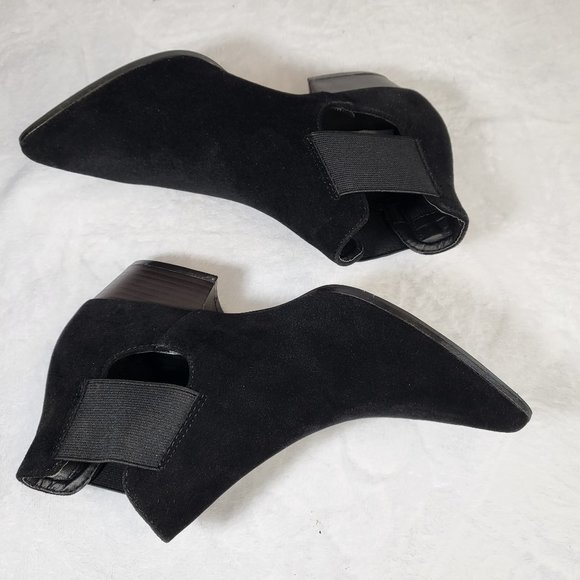 Cape Robbin Black Slip On Western Cut Out Side Bootie Boot - Picture 5 of 6